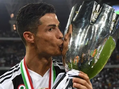 “100 triệu euro với Ronaldo quả là một món hời”