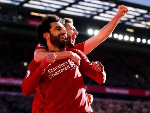 Fan Chelsea bị "kích động" vì bàn thắng của Salah