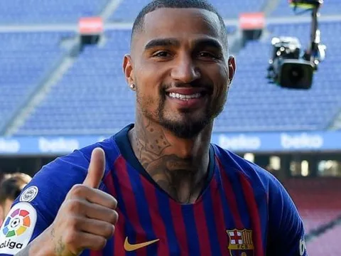 Boateng và 6 bản hợp đồng điên rồ trong lịch sử bóng đá thế giới