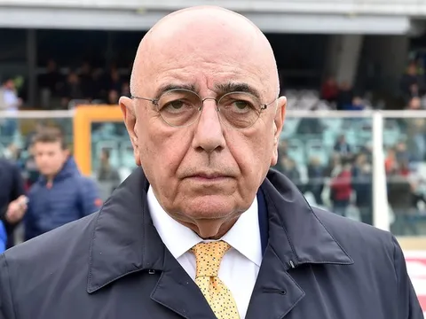 Phanh phui 'Bố già' Galliani rửa tiền qua tài khoản của vợ