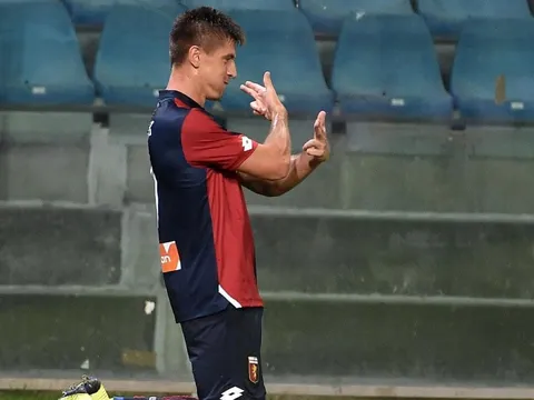 112 phút/bàn, "ngọc quý" Ba Lan vượt qua Ronaldo để "làm trùm" Serie A