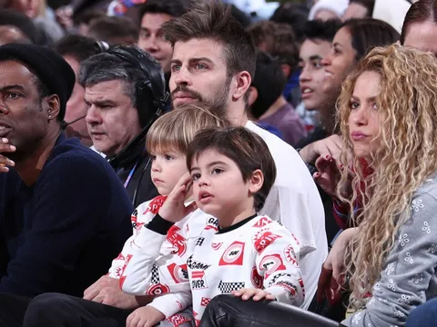 Vợ chồng Pique hào hứng xem bóng rổ tại Mỹ