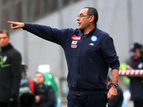 Bất lực trước Fiorentina, Sarri vẫn ung dung 'chém gió'