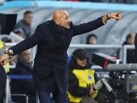 Thua 2 trận liên tiếp, Spalletti vẫn nói 'cứng'