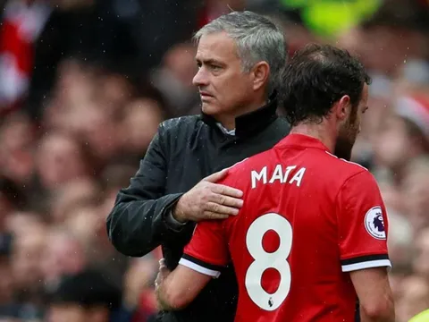 Tại sao Mourinho quá bất công với Juan Mata?