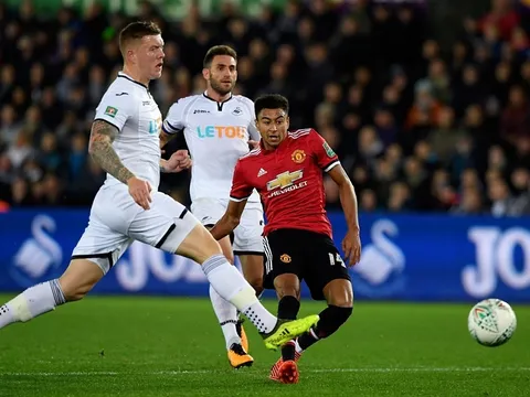 Lingard lập cú đúp, Man Utd bẻ gãy cánh Thiên nga trên sân khách