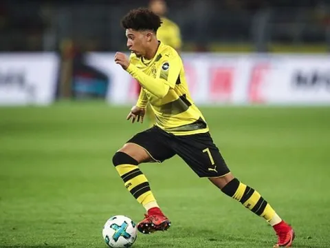 Ở tuổi 18, giá Sancho đã hơn gấp đôi giá Neymar