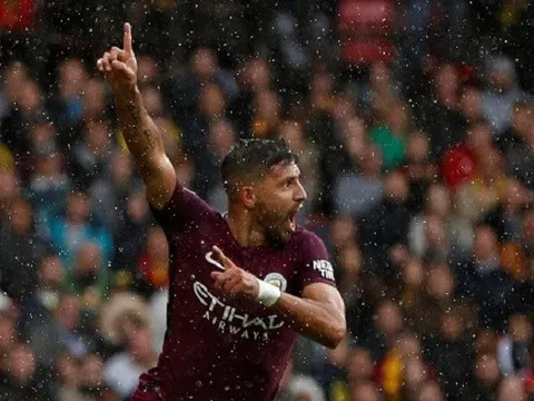 Barca hút máu thành Manchester; Arsenal rất gần với ngôi sao 59 triệu bảng của Real