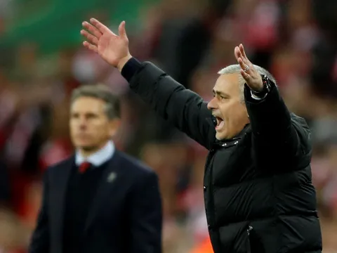 “Nổi điên” với học trò: Đó mới là Mourinho!