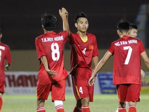Vòng loại U19 châu Á: Minh Bình tỏa sáng U19 Việt Nam hạ Macau 2-0