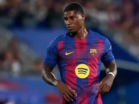 Marcus Rashford và nốt trầm lặng giữa dàn sao tại Barcelona