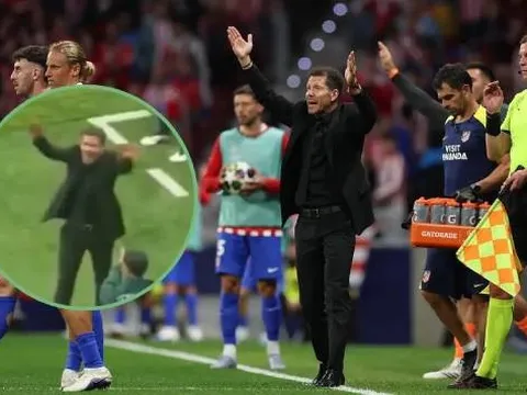 Fan Arsenal đòi UEFA kỷ luật Simeone vụ quát tháo trọng tài