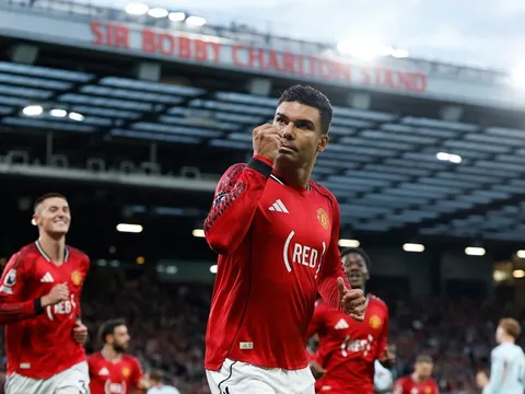 Kịch bản khó tin có thể tước vé Champions League của Man United