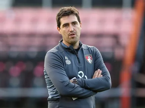 Triết lý Iraola khớp hoàn hảo cấu trúc mới của Man Utd