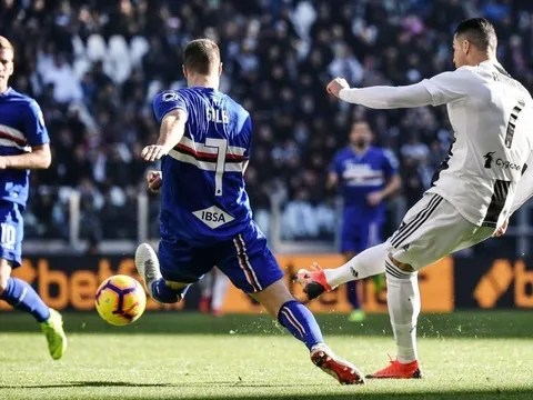 Hạ sát Sampdoria, Ronaldo lại thêm một lần đi vào lịch sử