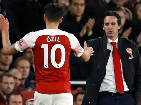 21h05 ngày 02/11, Arsenal vs Tottenham: Nín thở chờ tin của Ozil