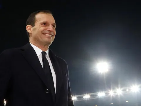 Thắng đậm, Allegri thách thức Napoli