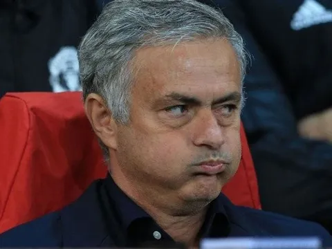 NÓNG: Mourinho từ chối lời mời trở lại đội bóng cũ