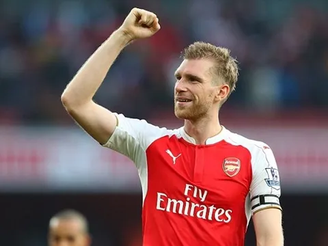 Mertesacker chuẩn bị có vị trí mới tại Arsenal?