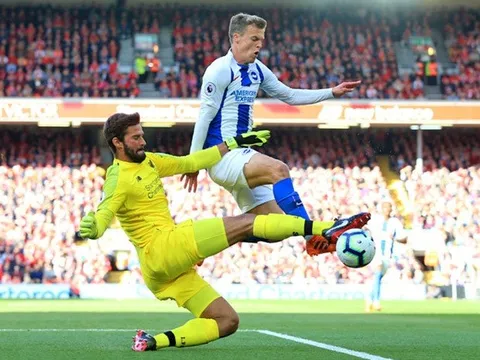 2 ưu điểm khiến "người nhện" Alisson trở nên khác biệt ở Premier League