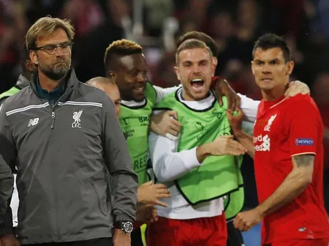 3 cái tên đang giết Liverpool: Klopp, Lovren và Henderson