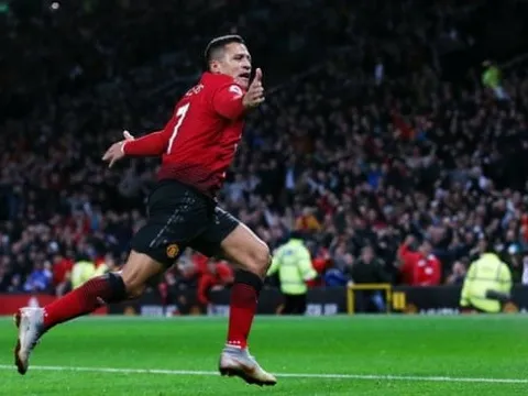 Alexis Sanchez toả sáng và phía trước Man Utd nên là bầu trời!
