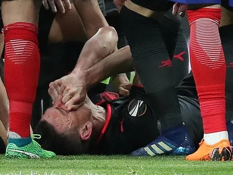 Tiết lộ SỐC quanh chấn thương của sao Arsenal