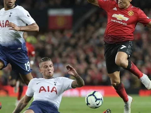 Alderweireld nói về việc 'ở rất gần Man Utd'