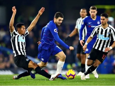 4 điểm nhấn Chelsea 2-1 Newcastle: Luiz đóng thế F4, Hudson-Odoi sẽ ở lại Chelsea?