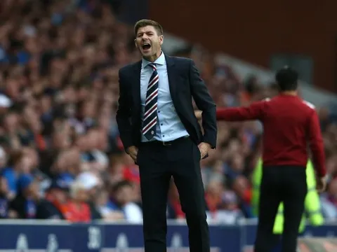 4 điểm nhấn sau lượt đấu đầu tiên Europa League: Xuất hiện ngôi sao mới trong giới cầm quân