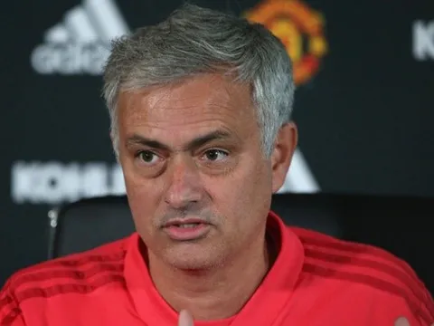 400 cho Mourinho và những con số đáng kinh ngạc sau trận Newcastle