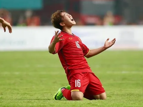 Tiết lộ xúc động về khoảnh khắc ăn mừng của Minh Vương