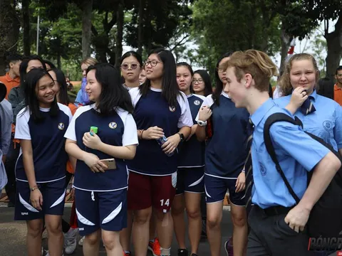 Sinh viên trường Quốc tế Indonesia "mê tít" sao U23 Việt Nam