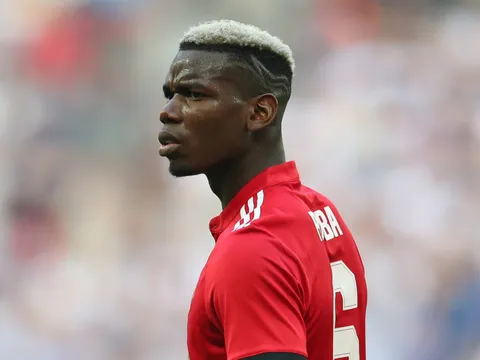 Gánh nặng trên đôi vai Pogba, Mourinho đừng phớt lờ thêm nữa