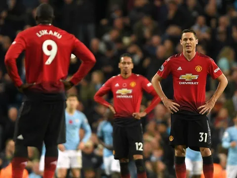 Derby Manchester: Thành tại tiền vệ, bại tại tiền đạo và tinh thần Chelsea