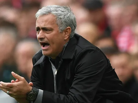 Trước thềm derby Manchester: Đây, lời hứa của Mourinho
