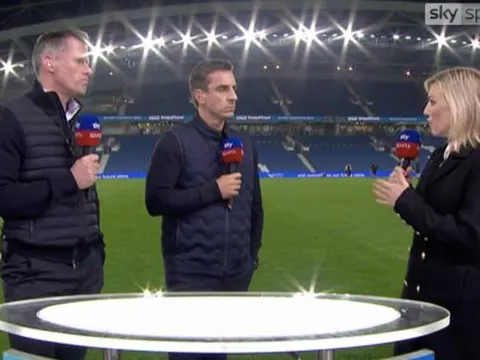 Neville 'xới tung' M.U: "Sa thải Jose Mourinho là một sự nhục nhã"