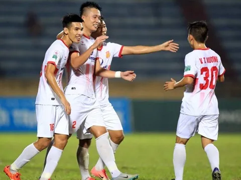 HLV Nguyễn Văn Sỹ: "V-League 2019, Nam Định sẽ không vất vả như này"