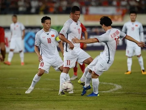 Góc nhìn: ĐT Việt Nam 'ngượng ngùng' làm ông lớn