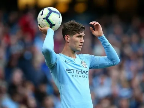 Trung vệ tuyển Anh muốn dành cả sự nghiệp cho Man City