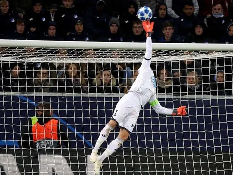 Khắc tinh của Sergio Aguero đã xuất hiện