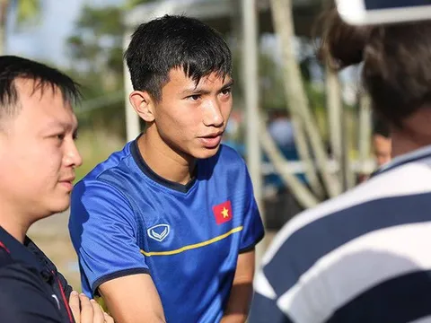 Văn Hậu tiết lộ thái độ của ĐTVN về việc Phillipines thiệt quân hàng loạt