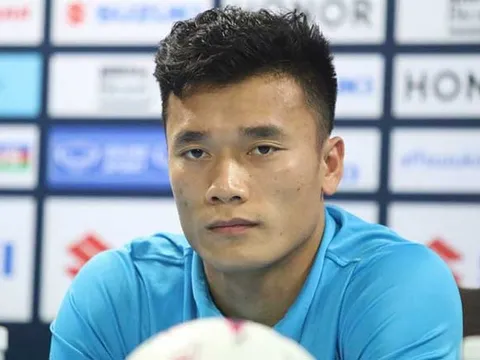 Thủ thành Bùi Tiến Dũng: “Sẵn sàng bắt chính nếu được trao cơ hội’