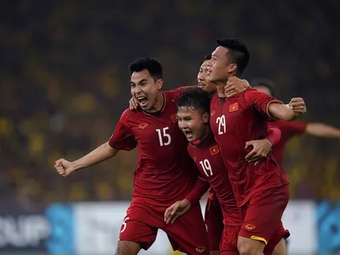 BLV Quang Huy mách nước cho thầy Park 'tử huyệt' của Malaysia