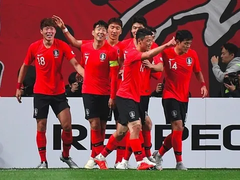 Son Heung-min bỏ lỡ penalty, Hàn Quốc vẫn lập dấu mốc quan trọng trước Uruguay