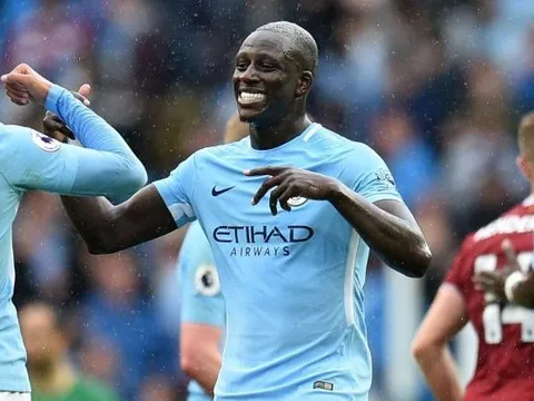 Scholes dùng 2 từ để miêu tả tình trạng của Mourinho