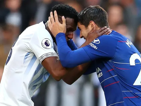 5 cầu thủ gây thất vọng nhất vòng 12 Premier League: "Trèo cao, té đau"