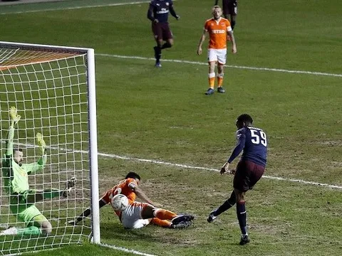 5 điểm nhấn Arsenal 3-0 Blackpool: Đội hình siêu dị của Emery, Sao trẻ tiếp tục mộng mơ