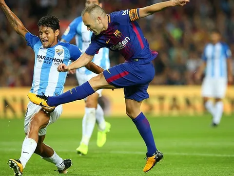 5 điểm nhấn Barca 2-0 Malaga: 2 năm Iniesta mới lại ghi bàn
