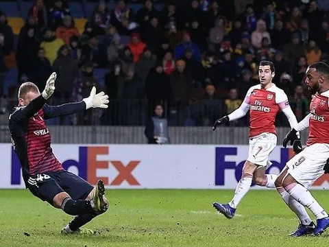 5 điểm nhấn BATE 1-0 Arsenal: Emery tin nhầm công nhân, Ozil và con số 100 buồn bã